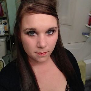 Meet your Posher, Carla